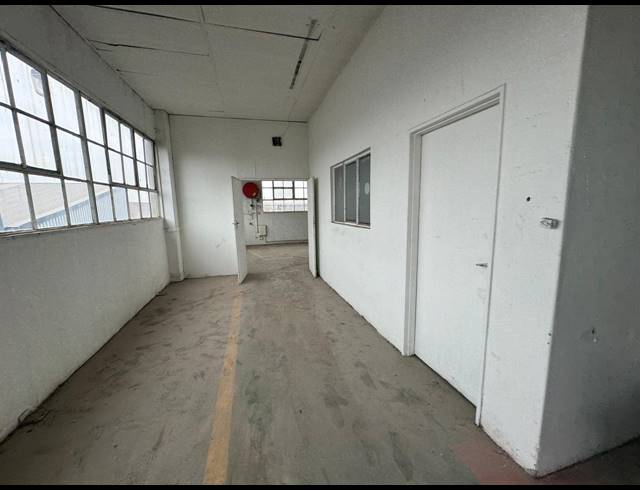 671M² WAREHOUSE TO LET IN INDUSTRIA NORTH